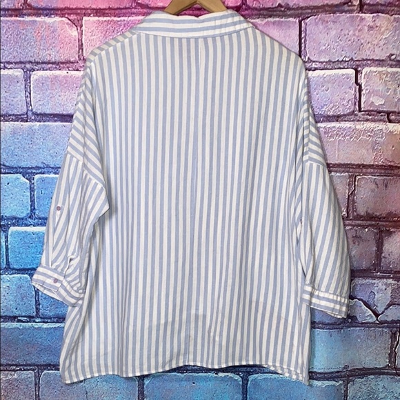 New Bury Kustum Women's Blue Striped Shirt Size Medium Large - Picture 4 of 6